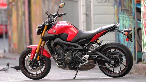 Cảm nhận về yamaha fz-09 nhẹ nhàng mà mạnh mẽ - 1