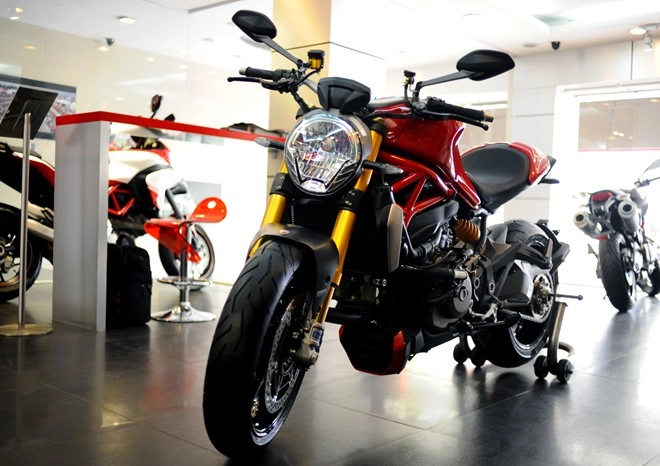 Cận cảnh ducati monster 1200s lần đầu xuất hiện tại hà nội - 1