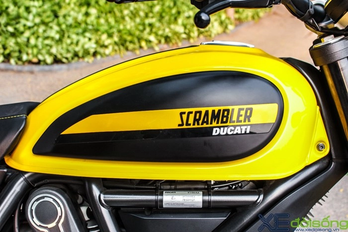 Cận cảnh ducati scrambler độ chính hãng đầu tiên tại việt nam - 6