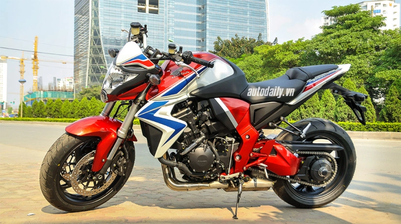 Cận cảnh honda cb1000r abs 2015 giá hơn 400 triệu tại hà nội - 6