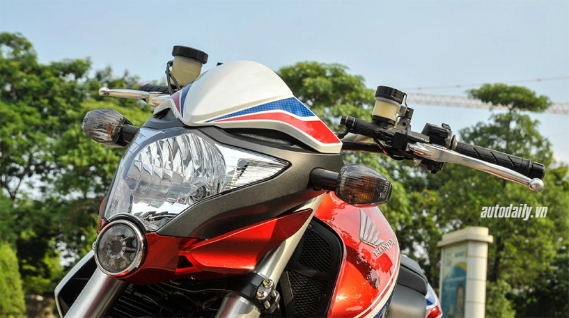 Cận cảnh honda cb1000r abs 2015 giá hơn 400 triệu tại hà nội - 8