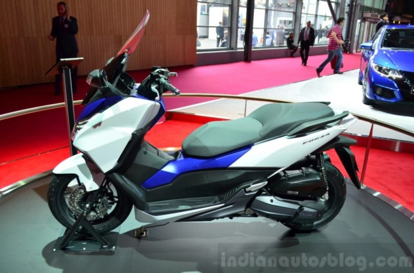 Cận cảnh honda forza 125 tại paris motor show 2014 - 3