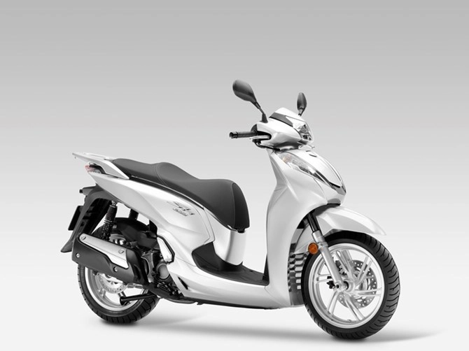 cận cảnh honda sh 300i 2015 - 10