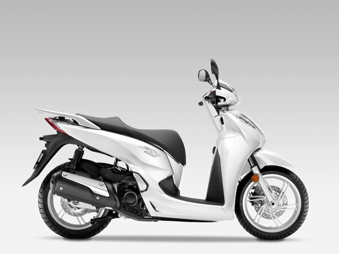 cận cảnh honda sh 300i 2015 - 11