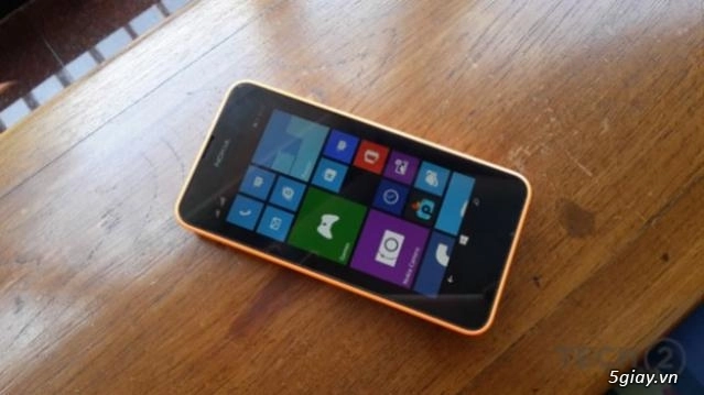 Cận cảnh lumia 630 chiếc điện thoại chạy wp81 của nokia - 1