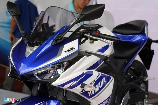 Cận cảnh yamaha r25 xanh gp đầu tiên xuất hiện tại sài gòn - 2