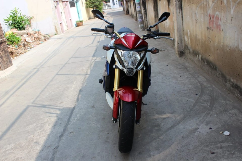 Cb1000r hrc độ pô akrapovic kèm mấy món rizoma - 2