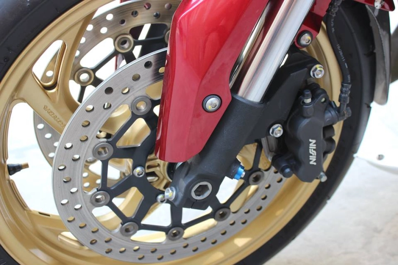 Cb1000r hrc độ pô akrapovic kèm mấy món rizoma - 7