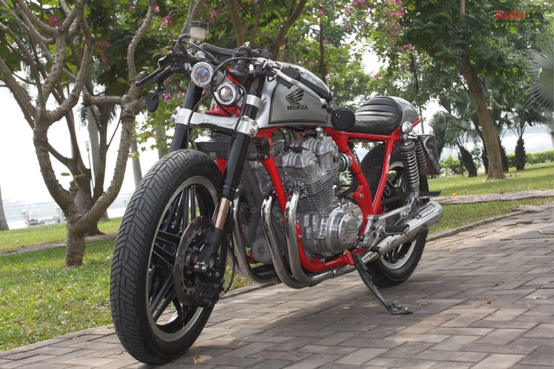 Cb750f đời 1981 độ caferacer khiến báo giới nước ngoài nể phục - 4