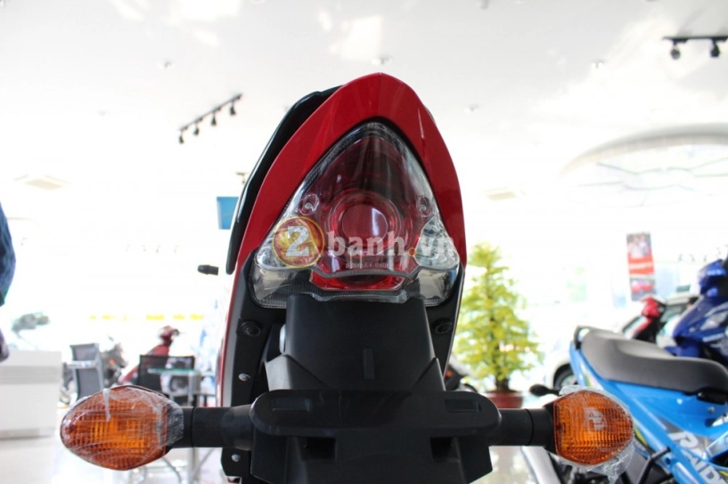 Chi tiết suzuki raider 150 tại showroom phổ quang - 10