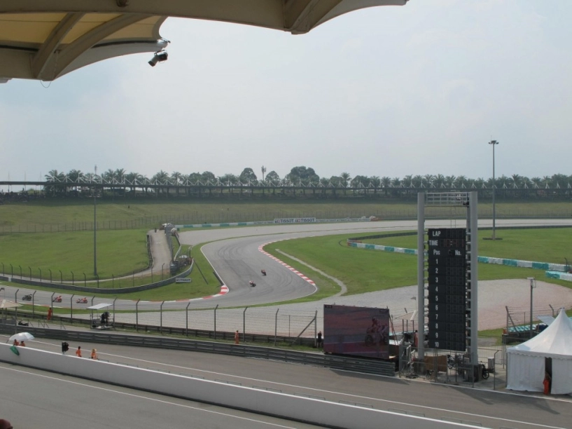 Chiêm ngưỡng đường đua tốc độ motogp ở sepang malaysia - 11