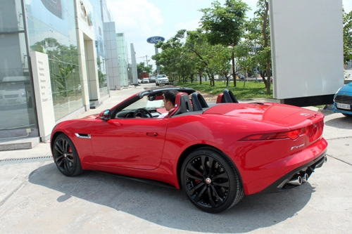 Chiêm ngưỡng jaguar f-type v8 r mui trần độc nhất ở sài gòn - 9