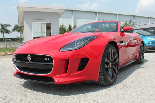 Chiêm ngưỡng jaguar f-type v8 r mui trần độc nhất ở sài gòn - 12