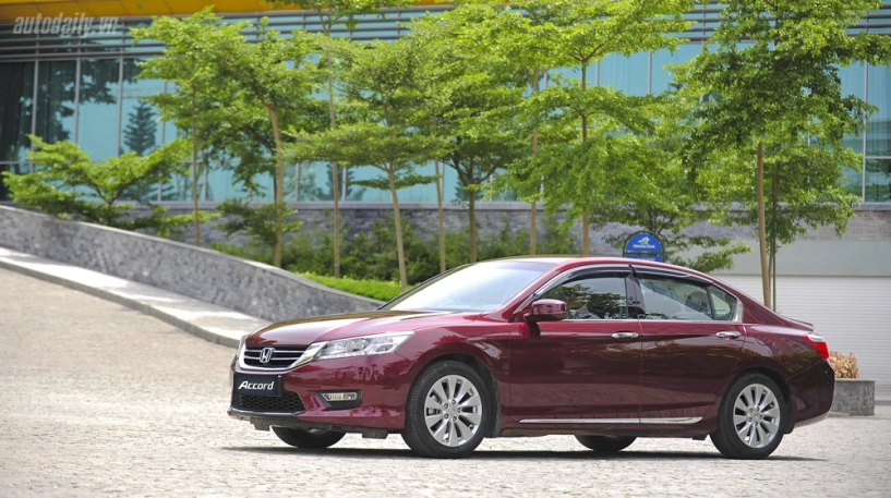 Chọn honda accord hay nissan teana - 3