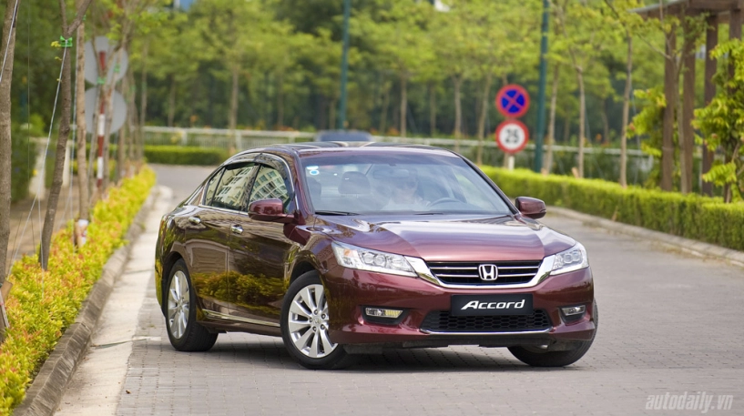 Chọn honda accord hay nissan teana - 4