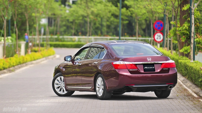 Chọn honda accord hay nissan teana - 6