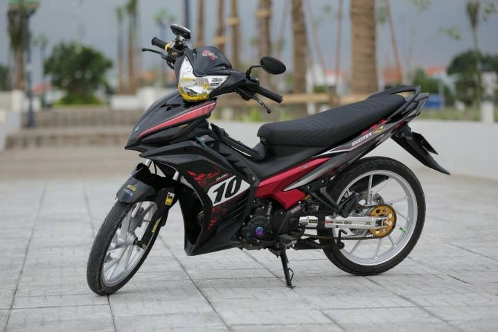 Chú exciter đỏ tem số phong cách - 1