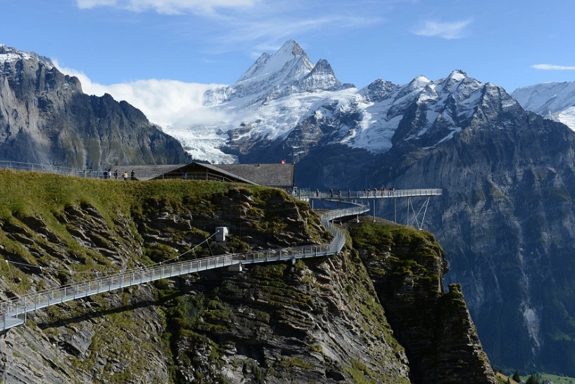 Chuyến xe lửa chạm đến thiên đường tuyết trắng jungfraujoch - 8