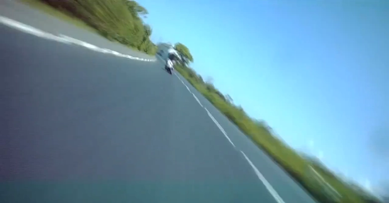 clip giải đua moto đường phố nguy hiểm nhất thế giới năm 2014 - 1