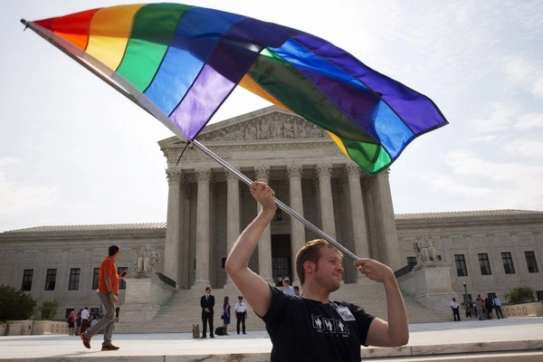 Cộng đồng lgbt việt nói gì khi hôn nhân đồng giới được hợp pháp hóa tại mỹ - 1