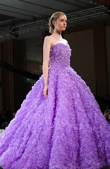 Công trí trình diễn cùng các nhà mốt haute couture châu a - 5