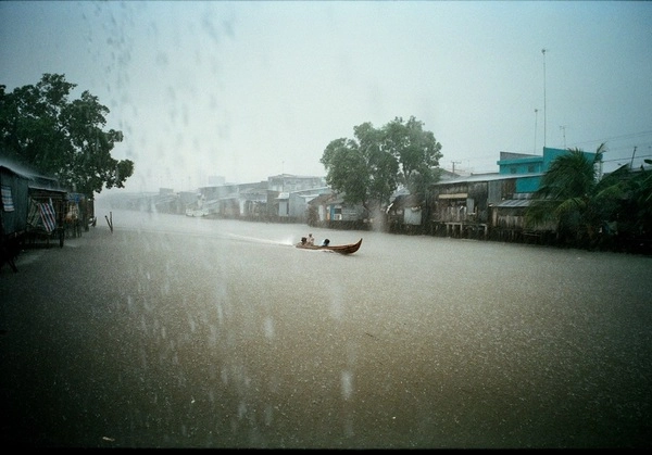 Cuộc sống bên dòng sông mekong huyền bí qua những bức ảnh - 14