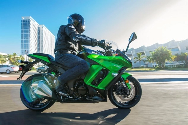 Đại gia đình kawasaki ninja phiên bản 2015 trình làng - 2