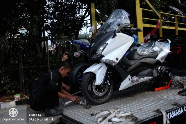 Dàn xế khủng hùng hậu trước giờ khai mạc triển lãm môtô indonesia - 28