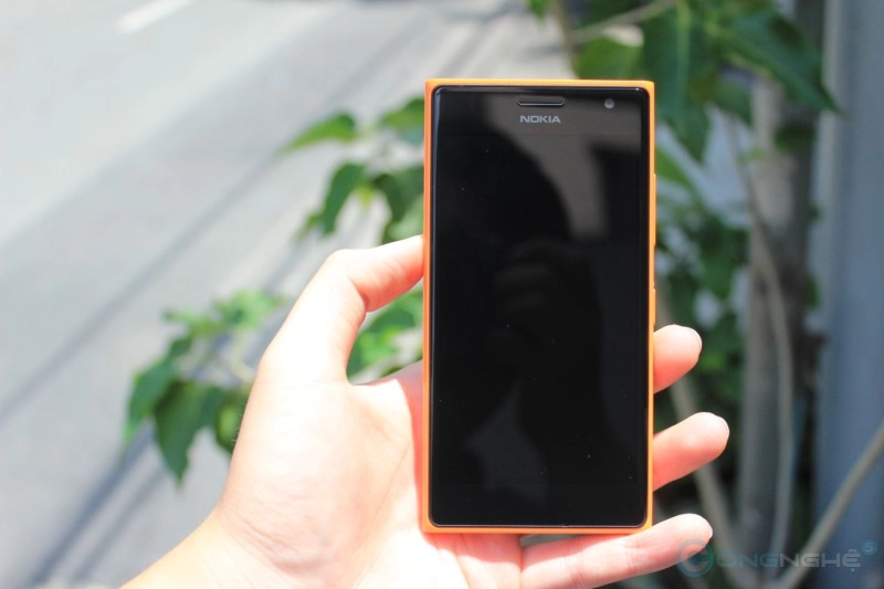 Đánh giá chi tiết lumia 730 tốt từ thiết kế cho đến camera - 7