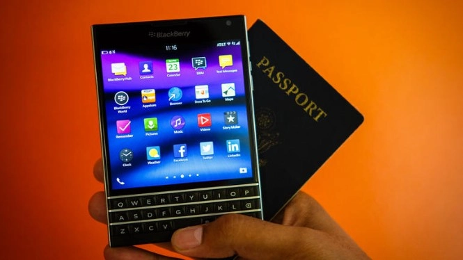 Dâu đen blackberry chính thức giới thiệu passport sẽ bán ra vào cuối năm - 2