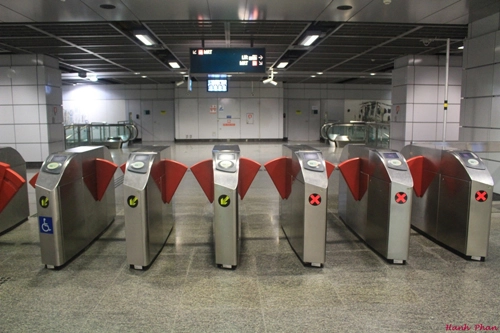Đi tàu điện ngầm cách tiết kiệm chi phí khi du lịch singapore - 2