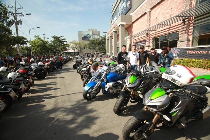 Đoàn motor diễu hành tại sài gòn trong ngày bế mạc bike week 2014 - 19
