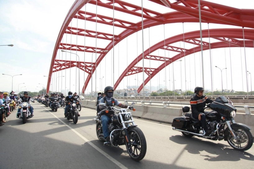 Đoàn motor diễu hành tại sài gòn trong ngày bế mạc bike week 2014 - 34