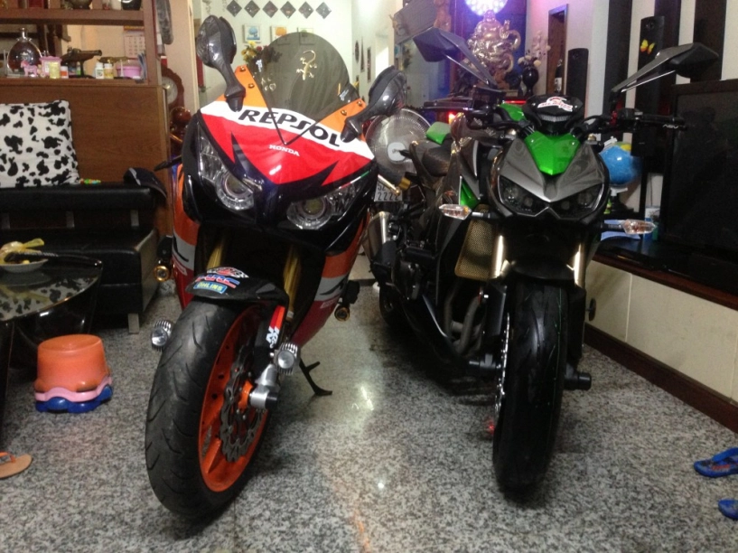 Dream đỏ độ chất cùng dàn xe khủng trong nhà - 14