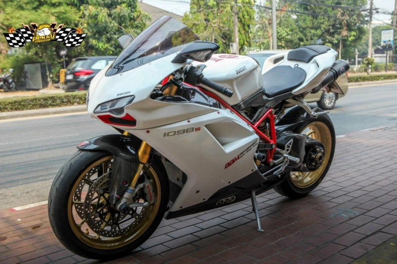 Ducati 1098s độ full option tại đất thái - 7
