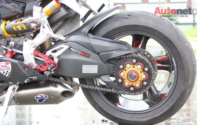 Ducati 1199 độ độc từ bàn tay thợ việt - 10