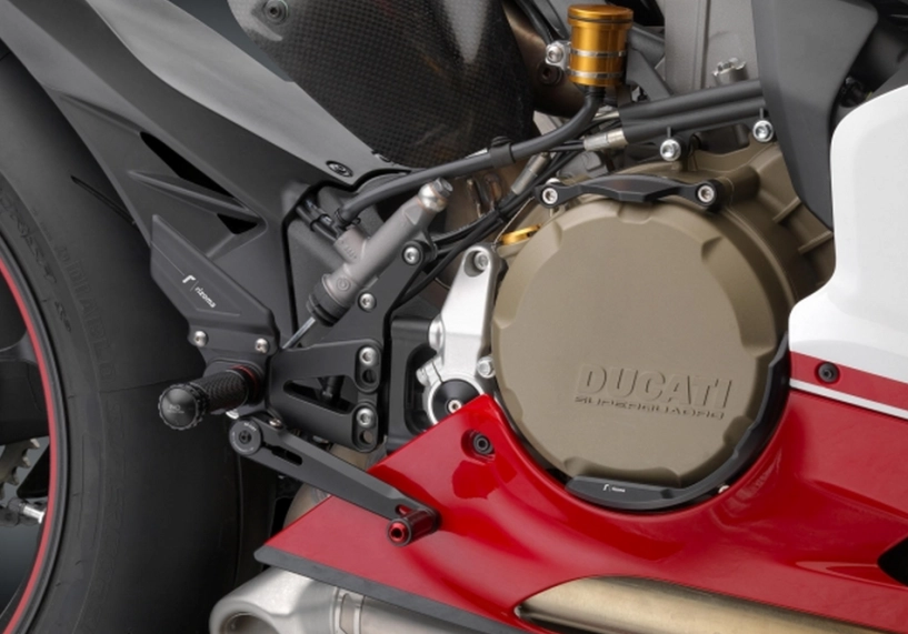 Ducati 1199 panigale s khác lạ với dàn đồ chơi khủng - 5