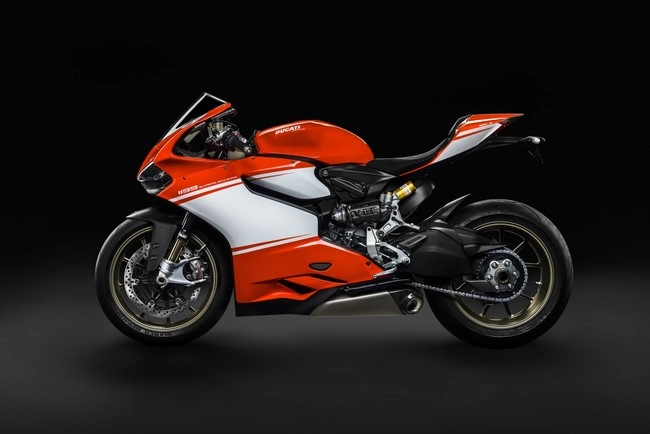 Ducati 1199 superleggera siêu nhẹ siêu mạnh mẽ - 2