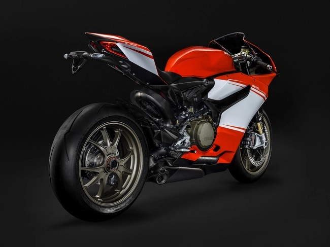 Ducati 1199 superleggera siêu nhẹ siêu mạnh mẽ - 4