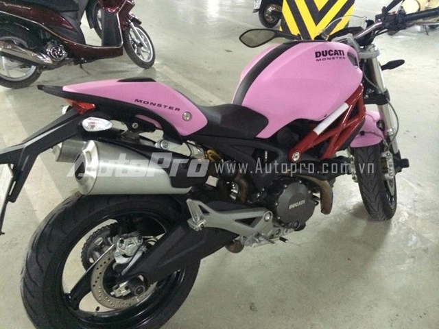 Ducati 795 với màu hồng mờ dịu dàng tại hà nội - 4