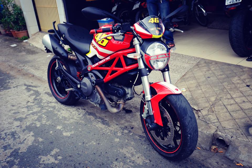 Ducati 796 lên nhẹ một số đồ chơi kiểng - 1