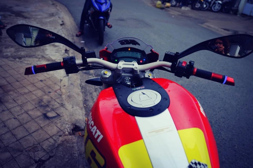Ducati 796 lên nhẹ một số đồ chơi kiểng - 3