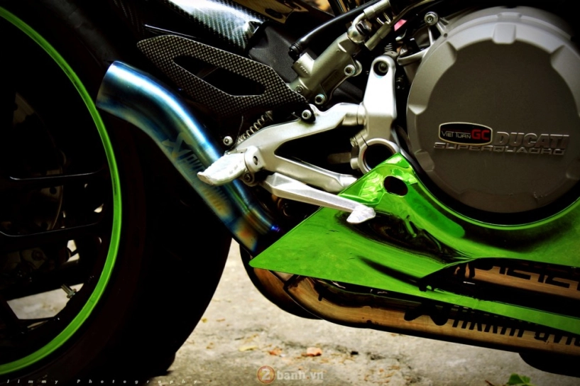 Ducati 899 panigale bản độ màu chrome cực ấn tượng - 9