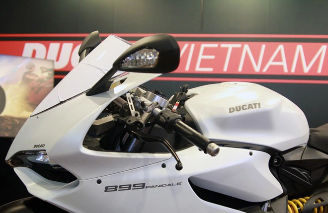 Ducati 899 panigale chính hãng đầu tiên tại việt nam - 4