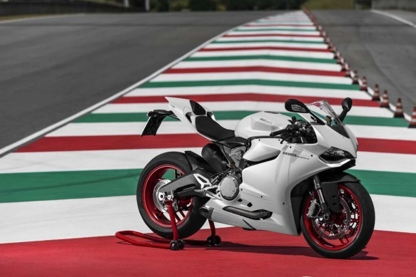 Ducati 899 panigale chính thức lộ diện - 3