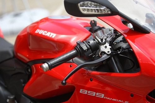Ducati 899 panigale dành cho người mới bắt đầu chơi superbike - 2