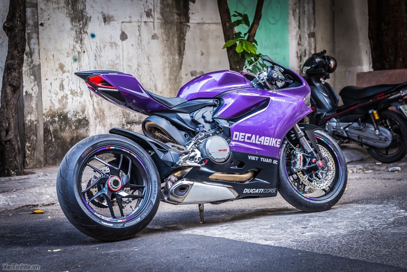 Ducati 899 panigale màu tím mộng mơ của decal4bike - 13