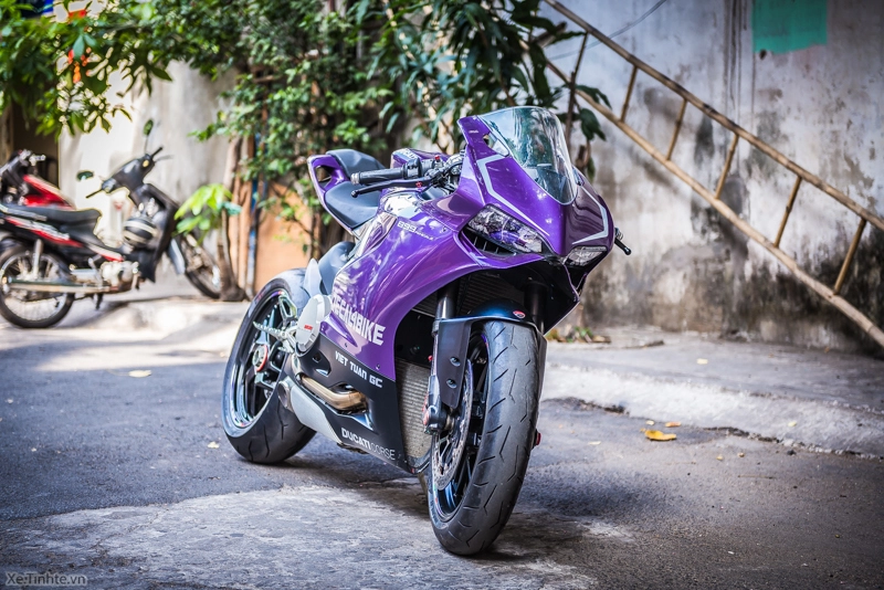 Ducati 899 panigale màu tím mộng mơ của decal4bike - 15