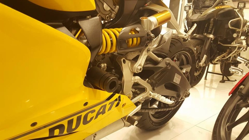 Ducati 899 panigale vàng sặc sỡ - 5