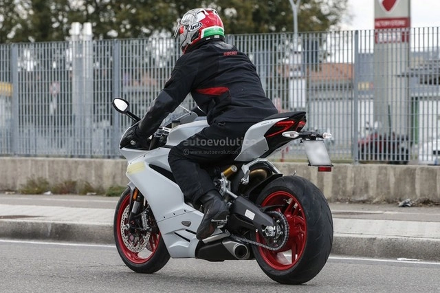 Ducati 959 panigale chính thức lộ diện - 10